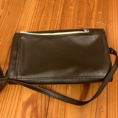 Vans 合成皮革製のブラックポーチの画像