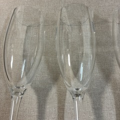 本日破棄します。グラス　4セットの画像