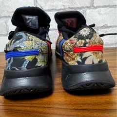 ナイキ レア スニーカー 赤 青 黒 NIKEの画像