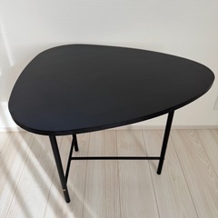 定価11,100円❗️ART OF BLACK ホワイト三角形サイドテーブルの画像