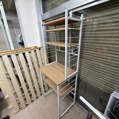 pc デスクの画像