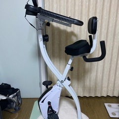 アルインコ ながらバイク4518 デスク付き エアロバイク の画像