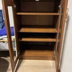 木製 ガラス扉 キャビネット ダークブラウン 収納棚 本棚の画像