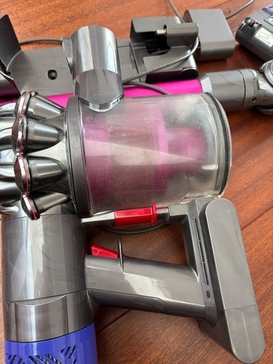 Dyson v6 (わさび) 西阿知の生活家電《掃除機》の中古あげます・譲り