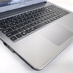 美品　ASUS Vivobook15.6インチ Core i3 メモリ8GB  新品SSD256GBの画像