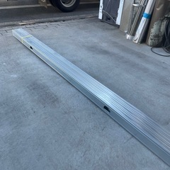 f●■建材 一般材 軽天 ヤシオ【スタッド65  3m】6.5×4.5×300cm【1本500円/在庫約43本くらい】の画像