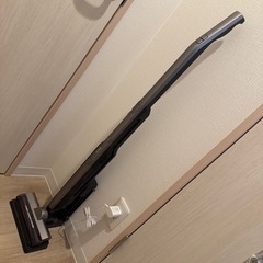 現役コードレスクリーナー　掃除機　