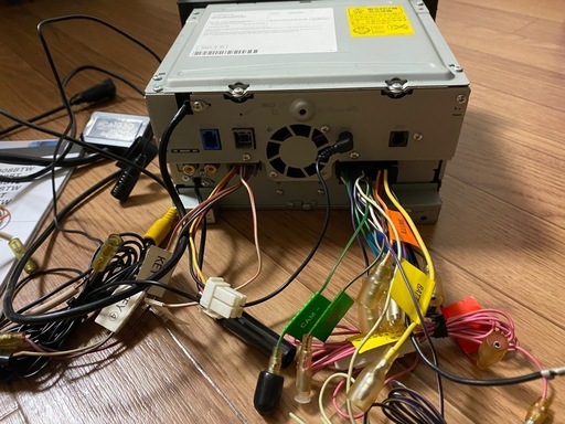 中古品KENWOOD MDV-D408BTW カーナビ 2021年モデル