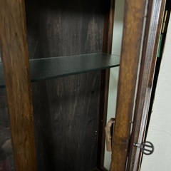 アンティーク　ガラスキャビネットの画像