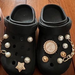 クロックス　風　サンダル　ギャルデザイン　キラキラ　　スリッパ　ぞうり　20cm〜22cm 名護　クロックス　パーツ付きの画像