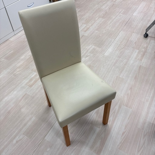 ダイニングチェア1脚 ベージュ 合皮 中古 (なかにしょ) 太秦広隆寺の