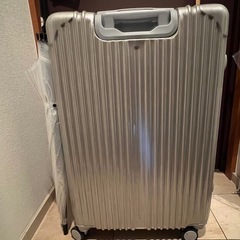 【1/8まで】clioclio スーツケース105ℓ タイヤ故障 7泊以上の画像