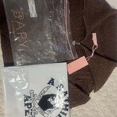 アベイシングエイプ　　ニット　レディースの画像