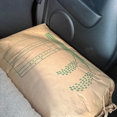 ノーマルタイヤ　　取引中
の画像