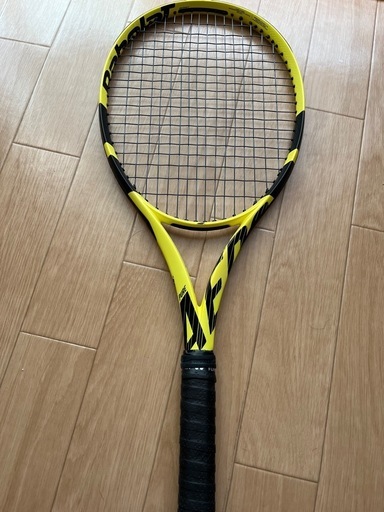 バボラ　Babolat PURE AERO TOUR２本あります
