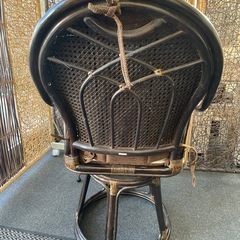 アジアン風　回転　椅子の画像