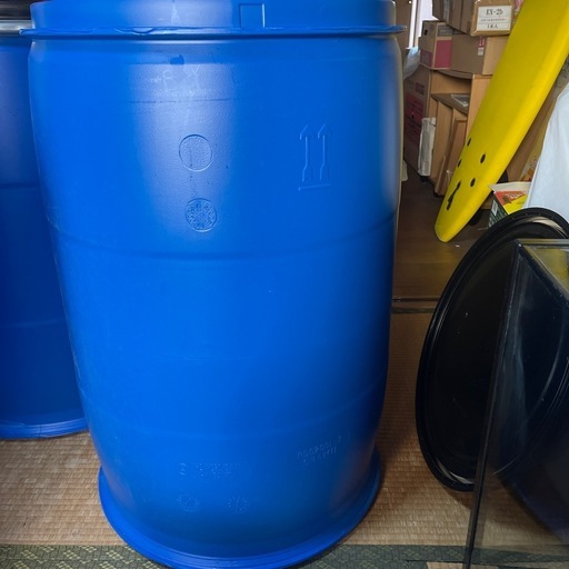 樹脂製ドラム缶