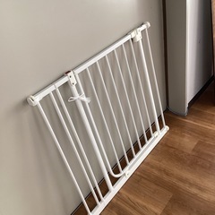 ベビーフェンス【町田市再生家具】　0106
の画像