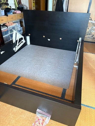 【値下げしました】IKEAのキングサイズベッド