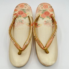 草履 クラッチバッグ セット 金色 ピンク 花柄 箱入りの画像