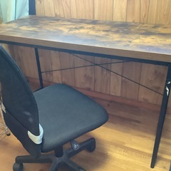 ヴィンテージ系デスクと椅子チェアセットで　学習机　パソコンデスク　椅子の画像