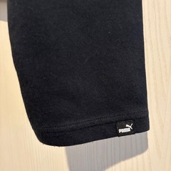 PUMAパーカーの画像