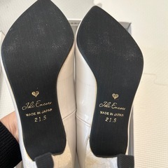 新品パンプスの画像