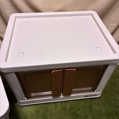 新品収納ケース(両横も扉あり)の画像