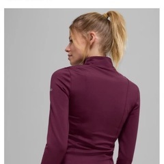 新品タグ付きAlo アクティブウェアの画像