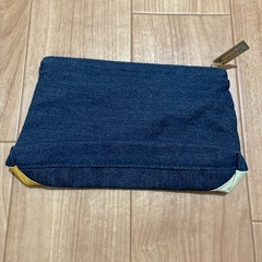 ロクシタン　ポーチの画像