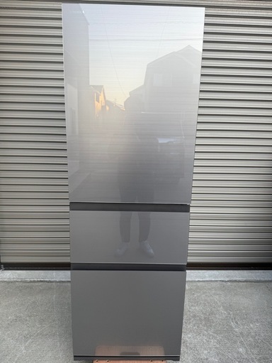 使用期間4ヶ月　東芝製3ドア/2025年式/356L/ノンフロン冷蔵冷凍庫/GR-W36SV