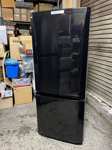 2ドア冷蔵庫（洗浄・除菌済）✨MITSUBISHI✨MR-P15C-B✨146L✨2018年製✨動作確認済み✨三菱電機✨中古品【こちらは店舗です。浜村鹿野温泉ICから3分 買取本舗 宮本リサイクル 営業時間9～19時 定休日水曜のみ←連絡できませんm(_ _)m】 G119 ヨドバシ.com - 三菱電機 MITSUBISHI ELECTRIC 冷蔵庫 （146L・右開き