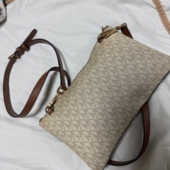 mk sideバッグの画像