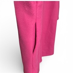 REALCUBE ショッキングピンクのノーカラーコートの画像