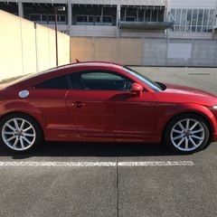 アウディ  tt 車検長い　平成24年式　車体の画像