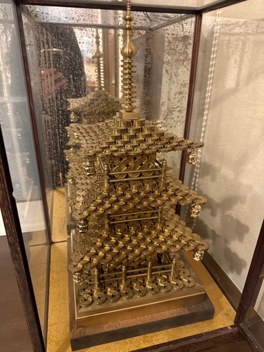 5円玉　三重の塔