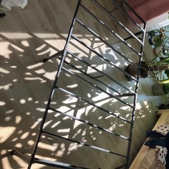 ベッドフレームシングルブラックメタルの画像