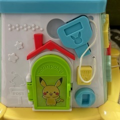 モンポケ ピカチュウのてあそびいっぱいボックスおもちゃ こども 子供 ゲーム 0歳8ヶ月 ポケモンの画像