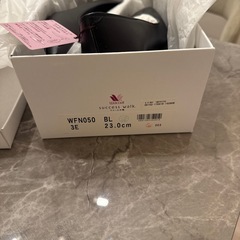 サクセスウォーク　3E 23.0CM  2CMヒールの画像