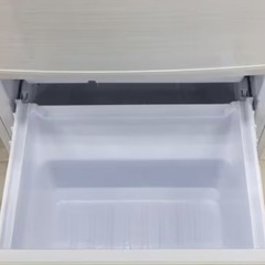 冷蔵庫(配達無料お届け設置出来ます💫都内近郊🚚】✨信頼のSHARP製✨左右開き⇔どっちでもドア採用✨超極美品✨除菌クリーニング済品✨他にも冷蔵庫.洗濯機.電子レンジ.オーブン電子レンジ.炊飯器.テーブル&椅子.机&チェアー.ベット&マットレス.ドレッサーなど多種多様な美品が有ります✨お気軽にお問い合わせ下さい💫の画像