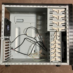 無料！JR神戸駅で引渡限定　ミドルタワーパソコンケースの画像