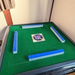 全自動麻雀卓の画像