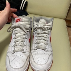 NIKEスニーカー　‼️本日の夕方以降取り引きできる方値段の画像
