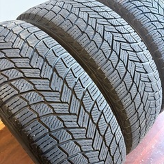235/60/18冬ミシュランの画像