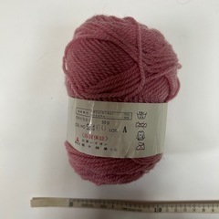 毛糸9/  2種類の毛糸5玉の画像