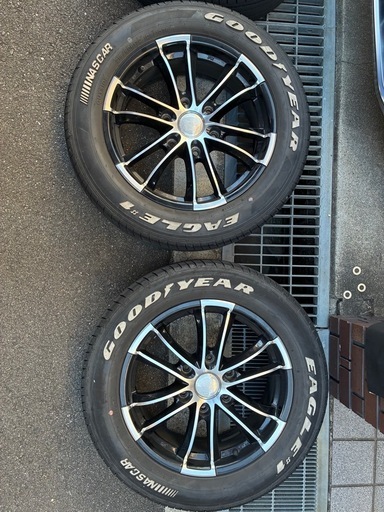 ハイエース用タイヤ、ホイルセット　215/60/17　