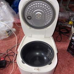 GYP0106 アイリスオーヤマ　IHジャー炊飯器　ERC-IE50-W 2023年製の画像