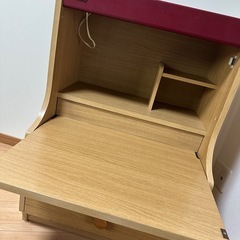 子供用机の画像