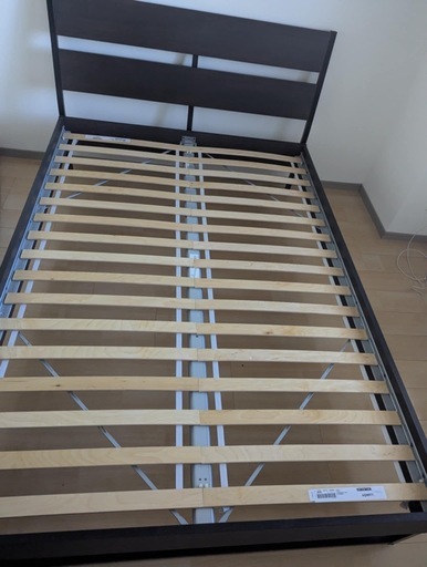 IKEA ダブルベッド