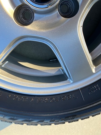 BRIDGESTONE　スタッドレスタイヤ　4本セット